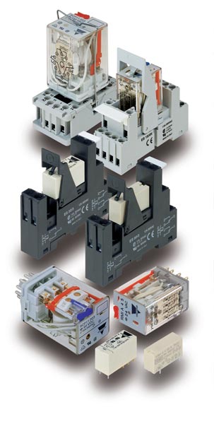 RELEVADORES CARLO GAVAZZI